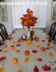 Thanksgiving table 1_2015